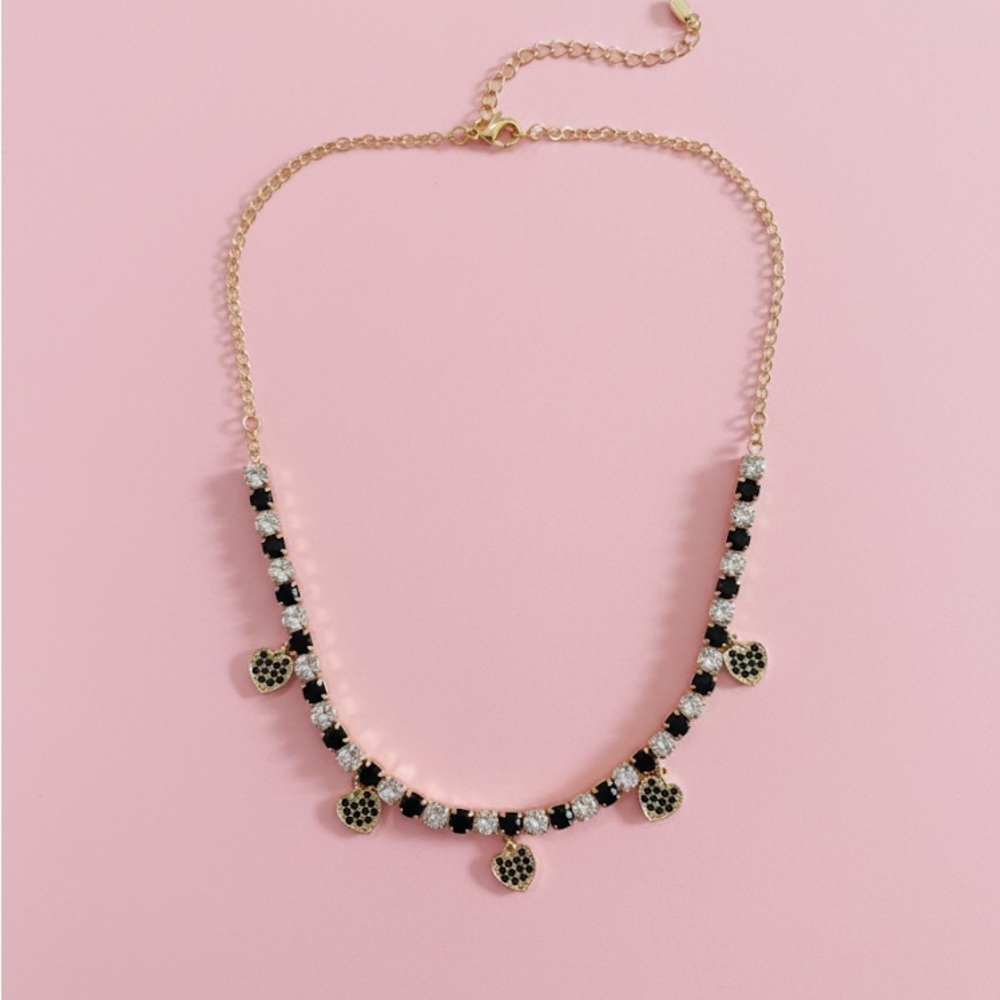 Chic Black and Gold Heart Necklace
